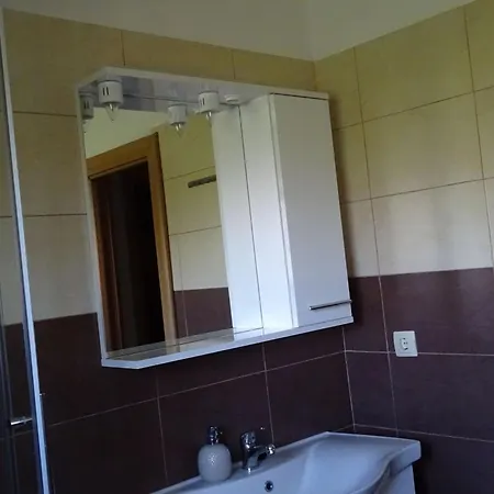 Luna - One Bedroom Apartmán *